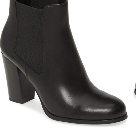 Michael Kors Each Lottie Booties - Picture 7 of 11